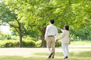 老人ホームは夫婦で同室入居できる?